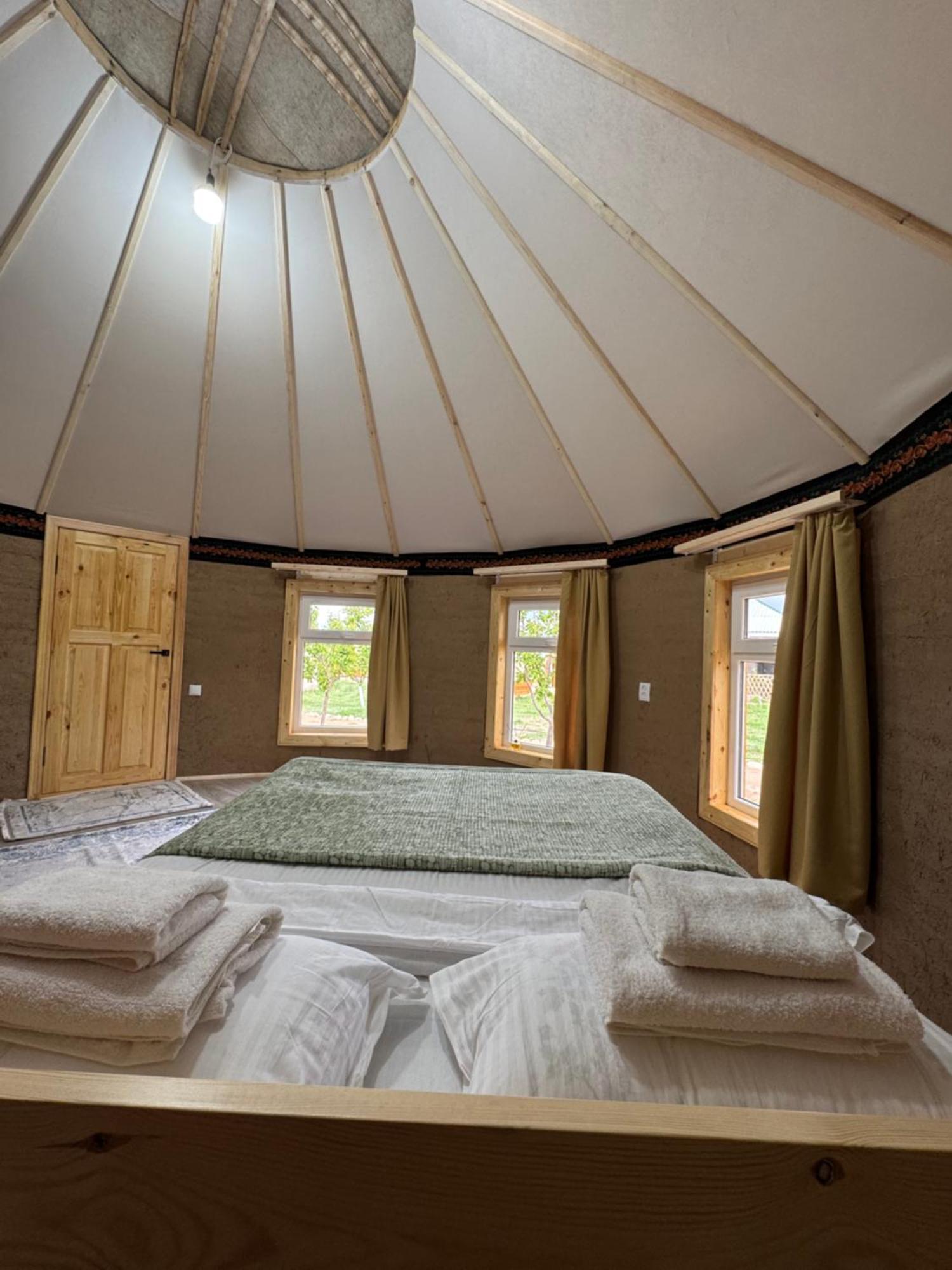Hotel Bosogo Yurt Camp Bokonbayevo Zewnętrze zdjęcie