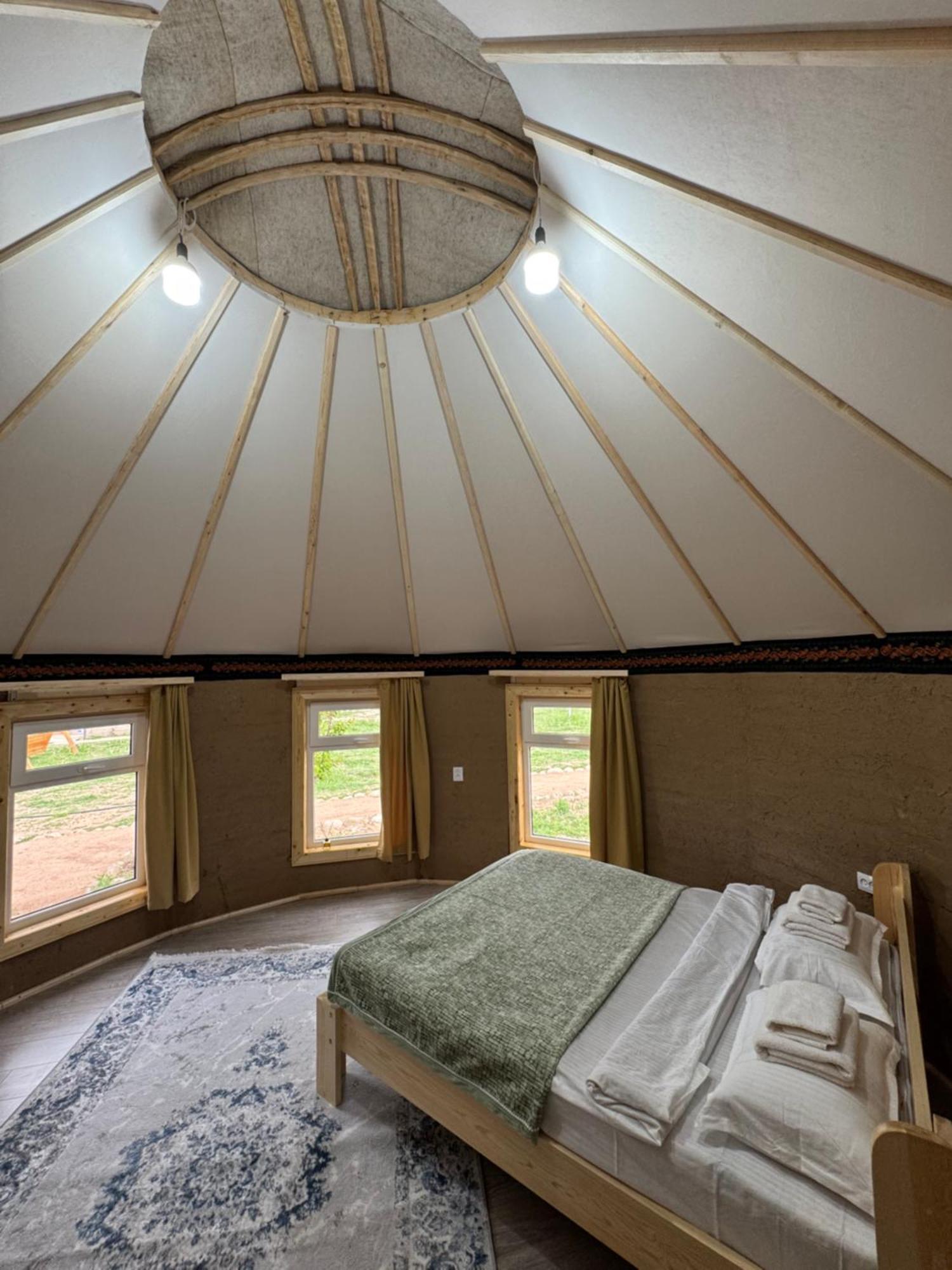 Hotel Bosogo Yurt Camp Bokonbayevo Zewnętrze zdjęcie